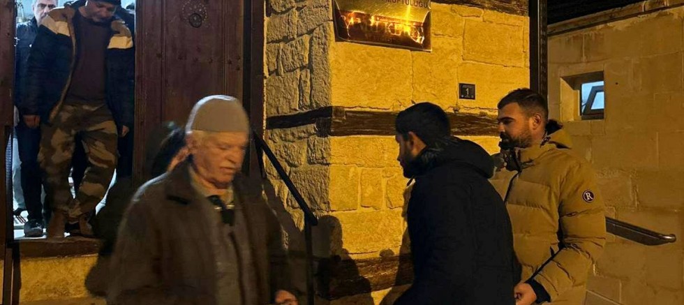 Ağın Ak Parti İlçe Başkanlığı Teravih'de İkram'da bulundu