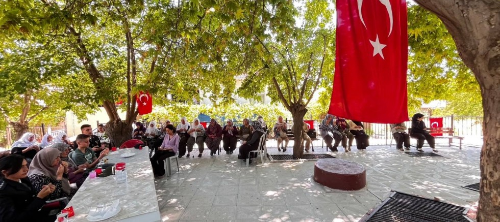 Ağın'da  15 Temmuz Şehidi Uzun'unun ruhuna  Mevlidin ardından Kabri  ve Ailesi ziyaret edildi