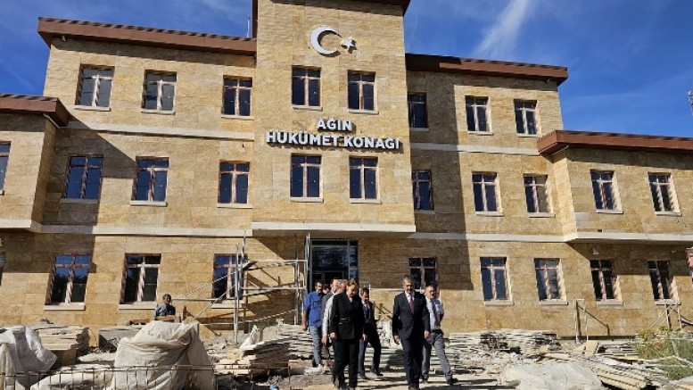 Ak Parti Elazığ Milletvekili Keleş Ağın'da inşaası devam eden  Hastane ve Hükumet konağını inceledi