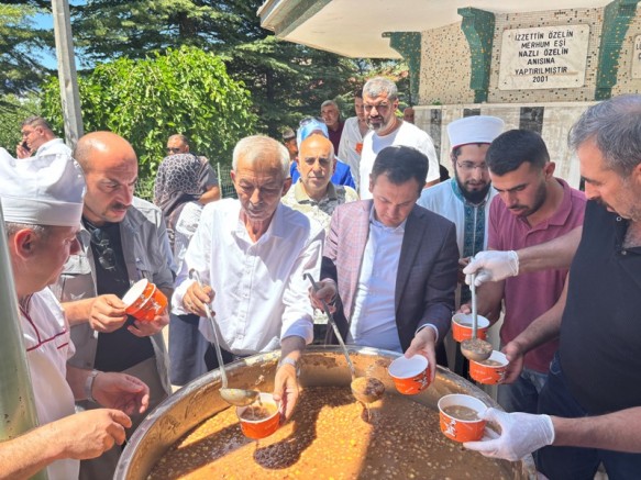 ARAPGİR’DE AŞURE İKRAMI GELENEĞİ SÜRDÜRÜLDÜ