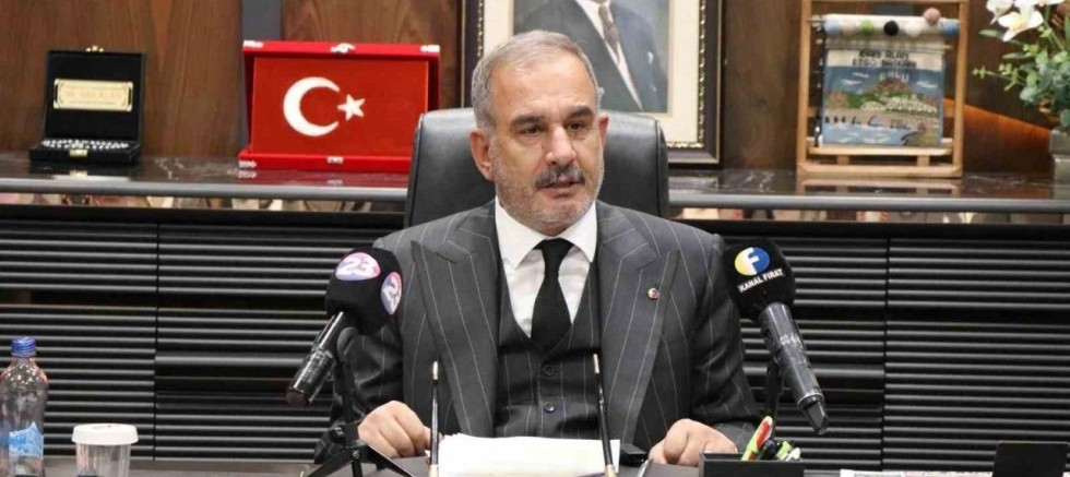 BAŞKAN ALAN;“ESKİ ÇİFTLİKLERDEN YAPI RUHSATI TALEP EDİLMESİ SEKTÖRÜ BİTİRİR”