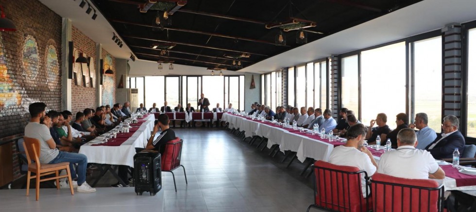 ELAZIĞ’DA ÖRNEK BARIŞ: Ormanoğlu ve Yıldırım aileleri Barış Yemeğinde bir araya geldi
