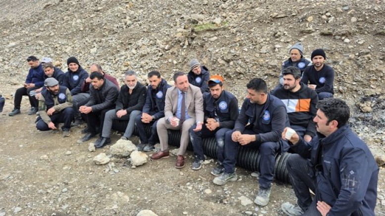 Hizmet-İş Sendikası Elazığ Şube Başkanı Arpa Keban'da üyeler ile bir araya geldi