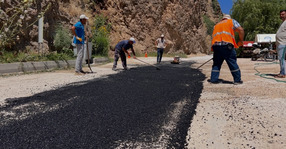 Keban Belediyesinden Asfalt  Fırat sahiline çalışması