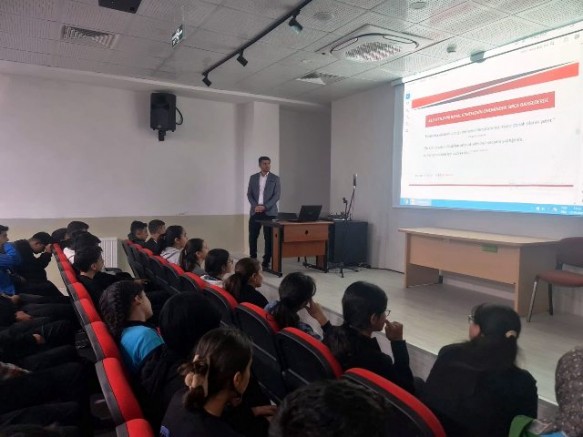 Keban'da “Peygamberimiz  ve Aile Ahlakı” Konulu Konferans düzenlendi