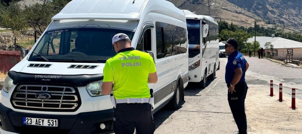 Keban Emniyeti  Okul önleri ve Servislere Denetim yaptı