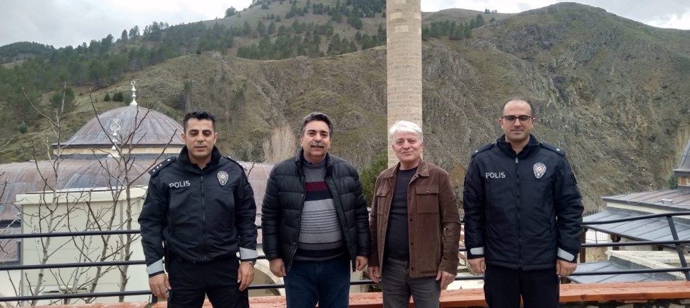 Keban Eski Emniyet Müdürü Polis Başmüfettişi Güzelyazıcı Keban'ı ziyaret etti