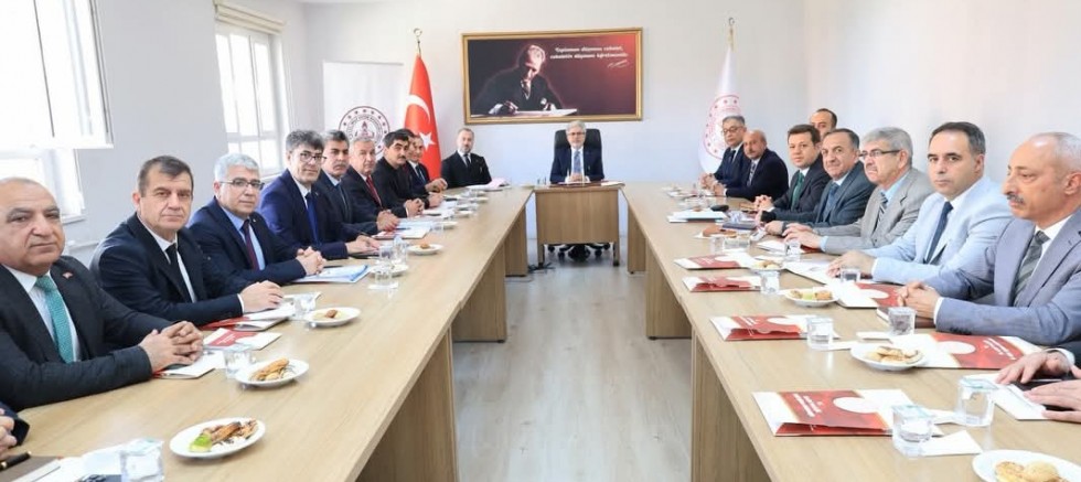 Keban İlçe Milli Eğitim Müdürü Emre Değerlendirme Toplantısına katıldı