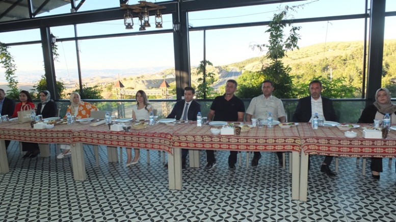 Keban Kaymakamı  Furkan Atalık’a Veda yemeği