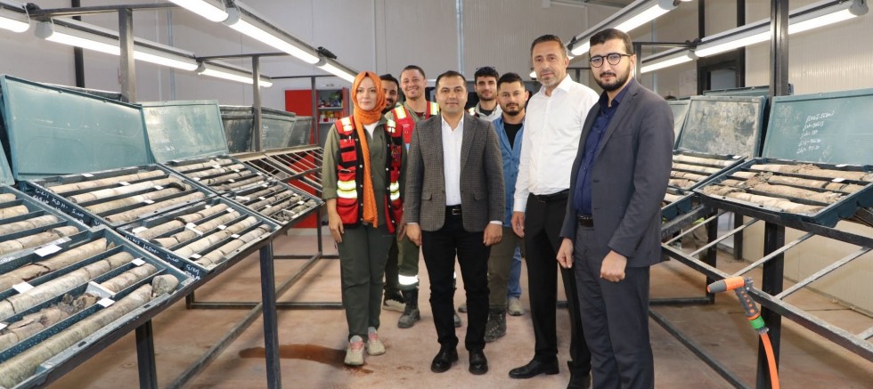 Keban Kaymakamı Onur ,Maden tesislerini ziyaret etti