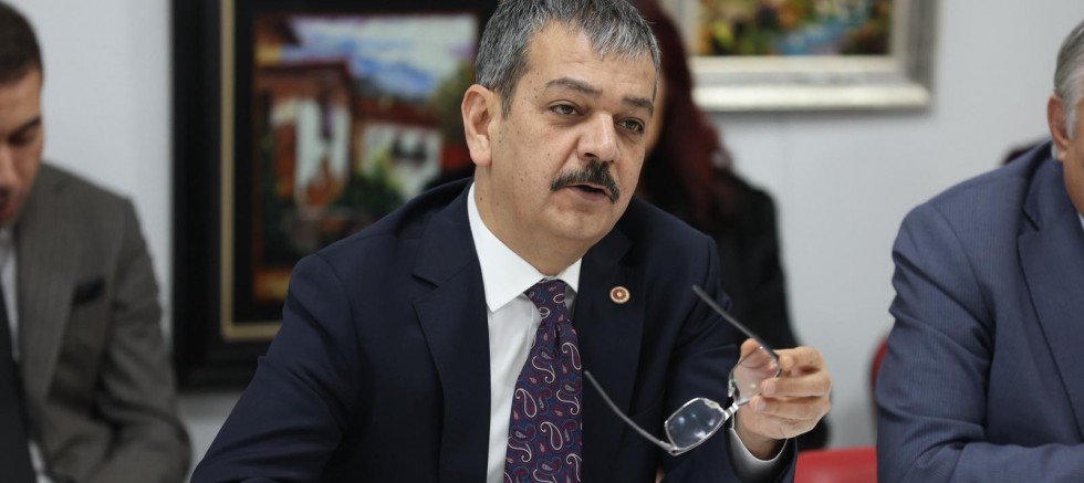 Keleş, Elazığ'a 4 bin metrekare büyüklüğünde modern bir halk kütüphanesi inşa edeceğiz