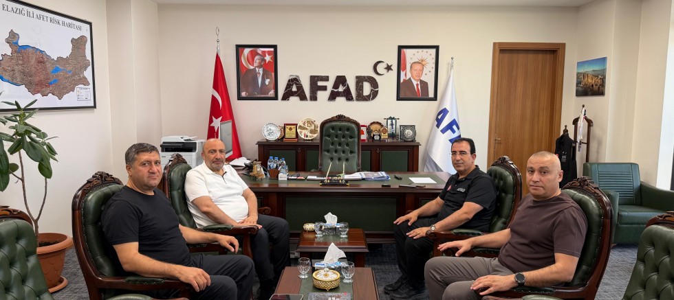 MİLLETVEKİLİ AÇIKKAPI’DAN ELAZIĞ AFAD İL MÜDÜRLÜĞÜNE TEŞEKKÜR ZİYARETİ