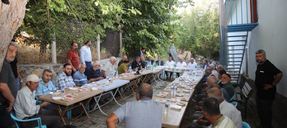 Milletvekili Ejder Açıkkapı, İl Başkanı  Selmanoğlu Keban Hamzikan Köyünde Toplantı yaptı