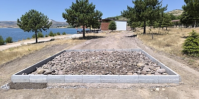 Ağın Belediyesi Hurşit Kuş Hatıra Ormanı ve Piknik Alanı’nı konforlu hale getiriyor