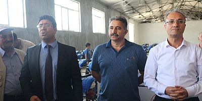 Ağın’da 67 Çiftçiye Badem silkeleme 67 çiftçiye çapa makinesi dağıtıldı