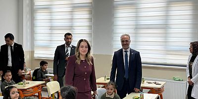 Ağın Kaymakamı Yılmaz Öğrencileri ziyaret etti
