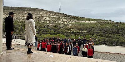 Ağın Kaymakamı Yılmaz Sabah bayrak törenine katıldı