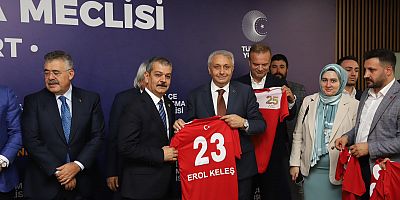 AK Parti Elazığ Milletvekili Keleş'e  Esenyurt'ta 23 Numaralı Forma verildi