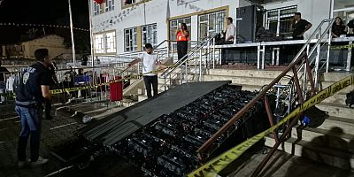 Keban'da festivalde LED ekranın düşmesi sonucu 5 kişi yaralandı
