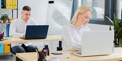 Hareketsiz Yaşam Alarm Veriyor: Uzmanlardan Ofis ve Ev Çalışanlarına Kritik Uyarılar