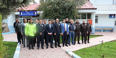 Keban Kaymakamı Atalık Polislerle yemekte bir araya geldi
