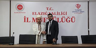 Keban'a atanan üç din görevlimiz için cübbe ve sarık giyme merasimi 