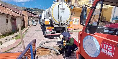 Keban Belediyesi kanalizasyon ve rögarlara kapsamlı bir temizlik çalışması