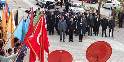 Keban’da 10 Kasım Atatürk'ü Anma Programında Çelenk sunma 