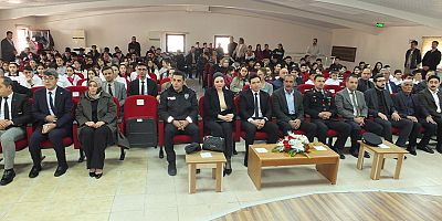 Keban'da 18 Mart Çanakkale Deniz Zaferinin ve İstiklal Marşı ve Mehmet Akif'i  Anma Etkinliği