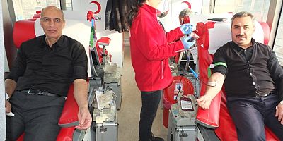 Keban'da Kızılay İçin 33 Kişi gönüllü kan bağışında bulundu