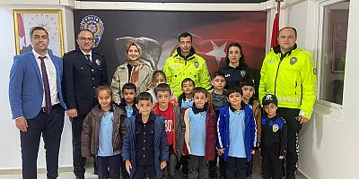 Keban'da Öğrenciler Polisleri ziyaret etti