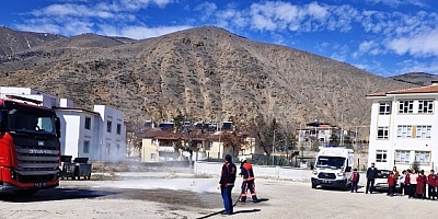 Keban'da  öğrencilere yönelik deprem tatbikatı düzenlendi