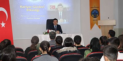 Keban Kaymakamı Atalık Kariyer Günlerinde Öğrenciler bir araya geldi
