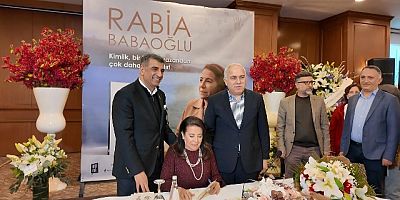 Kebanlı Daire Başkanı Rabia Babaoğlu İmza Gününde Okurları İle bir araya geldi