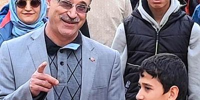 Kebanlı Hemşerimiz Ramazan Kaya, öğrencisine duygusal bir şiirle veda etti