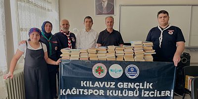 Kocaeli İzcileri Ağın'a 1071 Kitap bağışında bulundu