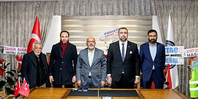 SAADET PARTİSİ İLBAŞKANI YUNUS EMRE YÜKSEL ODA BAŞKANLARINI TEBRİK ETTİ