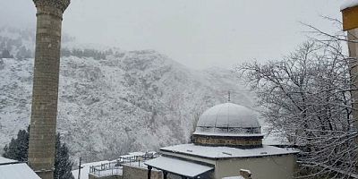 Yılın son gününde Keban'da Kar yağışı